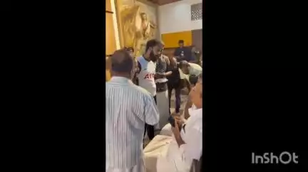 കൊച്ചി: ചെല്ലാനത്ത് മത്സ്യ ഗ്രാമം പദ്ധതി ഉദ്ഘാടനം ചെയ്യാൻ എത്തിയ മന്ത്രി സജി ചെറിയാന് മുന്നിൽ യൂത്ത് കോൺഗ്രസിന്റെ പ്രതിഷേധം