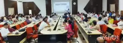 जगदलपुर: जिला कार्यालय में जैम पोर्टल संबंधी संभाग स्तरीय कार्यशाला में क्रेता विक्रेताओं को मिली प्रक्रियाओं की जानकारी