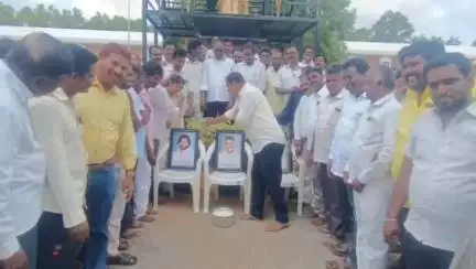 కుప్పం: సీఎం చంద్రబాబు, డిప్యూటీ సీఎం పవన్ కళ్యాణ్ చిత్రపటాలకు పాలాభిషేకం
