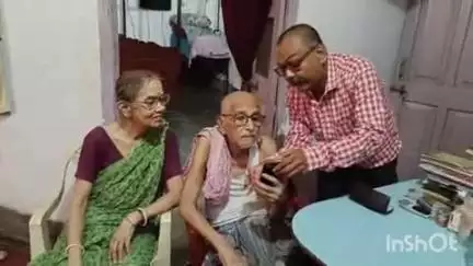 बांका: वृद्ध और गर्भवती महिलाओं समेत अन्य लोगों ने नगर परिषद उपचुनाव में घर से किया ई-वोटिंग