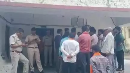 बागीदौरा: कलिंजरा बाय पास पर बाइक और ट्रोले की चपेट में आने से दो युवकों की मौके पर हुई मौत, शव परिजनों को सौंपा गया