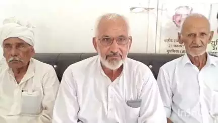 चरखी दादरी: बाढड़ा में BDPO कार्यालय पर विधायक द्वारा तालाबंदी व धरने पर BKU जिलाध्यक्ष ने कहा- यह शर्मनाक है