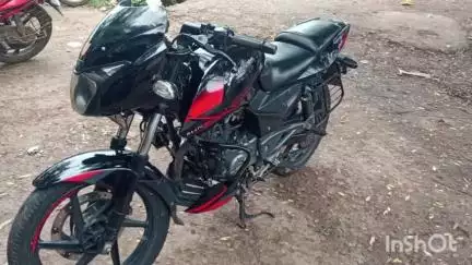 चकरभाठा के बंगाली पारा में घर के बाहर खड़ी नई पल्सर बाइक को चोर ले गए, प्रार्थी ने थाना चकरभाठा में की शिकायत
