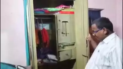रतनी फरीदपुर: झुनाथी खुर्द गांव में घर में घुसकर लाखों रुपये की संपत्ति चोरी