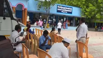 விருதுநகர்: முத்துராமன்பட்டி ராவ் பகதூர் பள்ளியில் இடுப்பு மற்றும் முழங்கால் வலிக்கான இலவச மருத்துவ முகாம் நகர் மன்ற தலைவர் தொடங்கி வைத்தார்