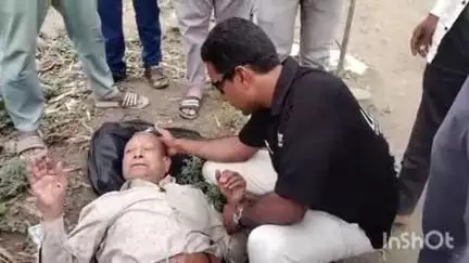 शाजापुर: दुपाड़ा रोड चौराहा पर स्कूटी और बाइक की भिड़ंत, स्कूटी सवार बुजुर्ग और बाइक सवार युवक घायल