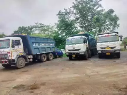 अभनपुर: खबर का असर, पारागांव में अवैध रेत उत्खनन पर की गई कार्रवाई