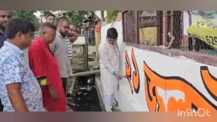আলিপুরদুয়ার ১: আলিপুরদুয়ার শহরের বিভিন্ন এলাকায় ২১ জুলাই শহীদ সমাবেশ নিয়ে তৃণমূলের প্রচার ও দেওয়াল লিখন,উপস্থিত রাজ্য সম্পাদক