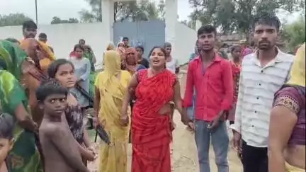 मंझनपुर: अमूरा में धान की रोपाई कर रही महिलाओं पर गिरी आकाशीय बिजली, एक महिला व किशोरी की हुई मौत व 2 किशोरियां झुलसीं