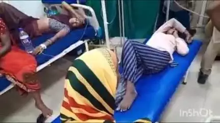 सिकंदराराऊ: नगला कांच में पेड़ पर जामुन तोड़ रही 2 सहेलियां गिरकर घायल, दोनों को सीएचसी से किया गया रेफर
