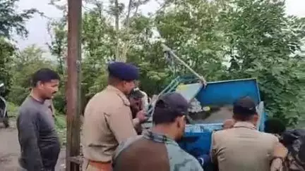 ऋषिकेश: चीला और गौहरी रेंज में वन विभाग और पुलिस ने मिलकर राजाजी नेशनल पार्क के अंदर से अतिक्रमण हटाया