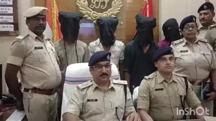 लखीसराय: पुलिस अधीक्षक कार्यालय में प्रेस वार्ता के दौरान बाइक चोर गिरोह का पर्दाफाश, चार गिरफ्तार