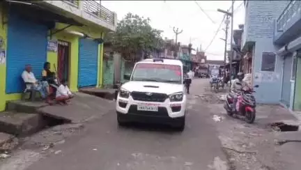 देहरादून: भारी बारिश के चलते दून पुलिस अलर्ट मोड पर, नदी-नालों के किनारे रह रहे लोगों को किया सतर्क