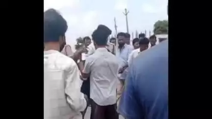 పెద్దవూర: నాయినివాణి కుంట స్టేజి సమీపంలో బైక్ ను ఢీ కొట్టిన ఆర్టీసీ బస్సు, ఓ వ్యక్తి అక్కడికక్కడే మృతి