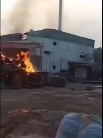अलवर: अलवर के उद्योग नगर में फैक्ट्री में लगी भीषण आग, 2 करोड़ से अधिक का नुकसान, दमकल ने पाया आग पर काबू