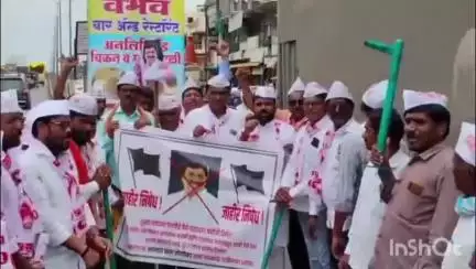 नायगाव-खैरगाव: बबनराव लोणीकर यांनी केलेल्या वादग्रस्त विधानाबाबत प्रहारच्या वतीने डॉ. हेडगेवार चौक येथे करण्यात आला निषेध