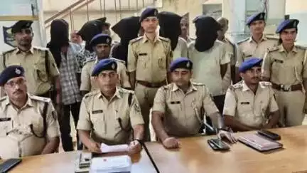 नूरसराय: मकनपुर पुल के पास लूट कांड में पुलिस ने पांच आरोपियों को किया गिरफ्तार, लूटी गई रकम व मोटरसाइकिल बरामद