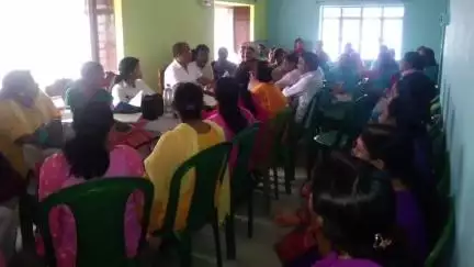 বারাসাত ১: দত্তপুকুর 2 নং গ্রাম পঞ্চায়েতে BDO-র উপস্থিতিতে বৈঠক, ডেঙ্গি মোকাবিলা ও শিশুশিক্ষায় জোর