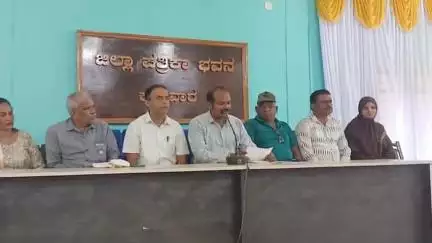 ಕಾರವಾರ: ವಂಚಿಸಿ ಕೋಟ್ಯಾಂತರ ರೂ. ನುಂಗಿದ ಎಂಡಿ ನಗರದ ಪತ್ರಿಕಾಗೋಷ್ಠಿಯಲ್ಲಿ ನ್ಯಾಯಕ್ಕೆ ಆಗ್ರಹಿಸಿದ ಜನ