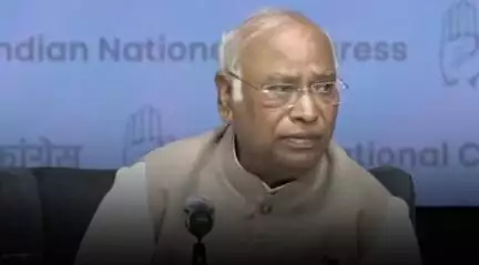 मल्लिकार्जुन खड़गे ने बिहार को कहा छोटा-मोटा राज्य, बयान पर सियासत तेज़