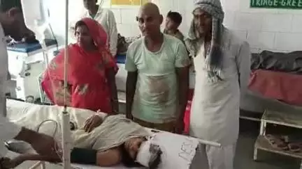 खलीलाबाद: तेनुडाड़ मझारी गांव में पंपिंग सेट के पास बाल धुलने गई महिला का बाल पंपिंग सेट में फंसा, गंभीर रूप से हुई घायल