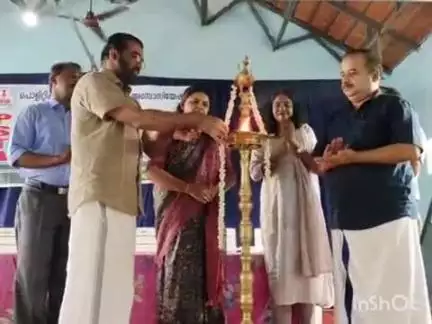 അമ്പലപ്പുഴ: പൊളിറ്റിക്കൽ സയൻസിൽ മുഴുവൻ മാർക്കും നേടിയ വിദ്യാർത്ഥികൾക്ക് അറവുകാട് സ്കൂളിൽ അനുമോദനം, H സലാം MLA ഉദ്ഘാടനം ചെയ്തു