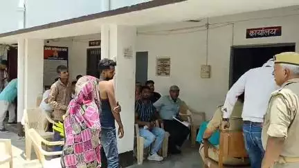 अमेठी: बरियापुर गांव में अराजक तत्वों ने घर में घुसकर दंपति पर किया हमला, पीड़िता ने अमेठी कोतवाली में की शिकायत