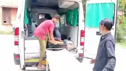 शिकोहाबाद: मैनपुरी चौराहे पर बेहोश मिला युवक, 108 एम्बुलेंस ने शिकोहाबाद अस्पताल पहुंचाया, जहरखुरानी की आशंका, पहचान नहीं हो सकी
