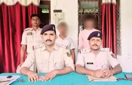 कटिहार जिला के बलिया बेलौन थाना क्षेत्र से कुल-28 लीटर विदेशी शराब के साथ 02 तस्कर गिरफ्तार I