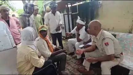 बांसवाड़ा: गणेशपुरा गांव में जंगल में युवक का शव फंदे से लटका मिला, पुलिस ने पोस्टमार्टम कर परिजनों को सौंपा