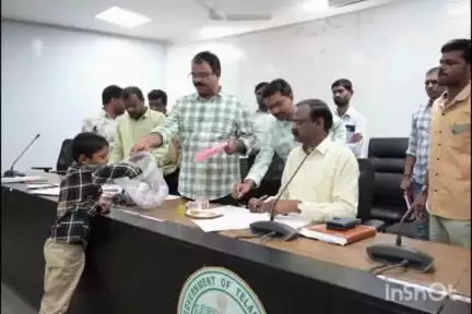వికారాబాద్: బెస్ట్ అవర్ లేబుల్ స్కూల్లో  ఎంపిక : జిల్లా అదనపు కలెక్టర్ సుధీర్