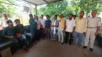मुशहरी: उत्पाद विभाग ने ज़िले से 11 शराबी गिरफ्तार कर न्यायालय में पेश किए, सभी पर जुर्माना लगाकर मिली बेल
