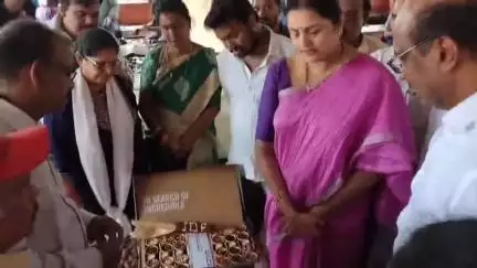 విశాఖపట్నం: నగరములో వాతావరణ కాలుష్యం నివారణకు విత్తనా బంతులు దోహదపడతాయి..ఎమ్మెల్యే గణబాబు..