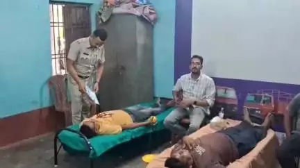 হেমতাবাদ: হেমতাবাদ থানায় পুলিসের উদ্যোগে রক্তদান শিবির,  রক্ত দিলেন ১৫ জন