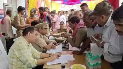 करछना: करछना थाना परिसर में आयोजित थाना समाधान दिवस पर आई 11 से अधिक शिकायतें, एक भी शिकायती पत्र का नहीं हुआ समाधान