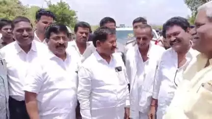 కొండపి: మర్రిపూడి మండలంలోని లక్ష్మీనరసింహస్వామి ఆలయం వద్ద 50 లక్షలతో అభివృద్ధి కార్యక్రమాలకు శ్రీకారం చుట్టిన మంత్రి స్వామి