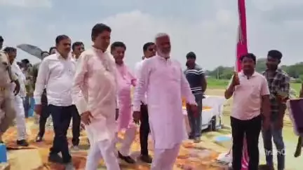 छिबरामऊ: नगला बलदेव पहुंचे जल शक्ति मंत्री स्वतंत्र देव सिंह, नवीन नहर का किया लोकार्पण