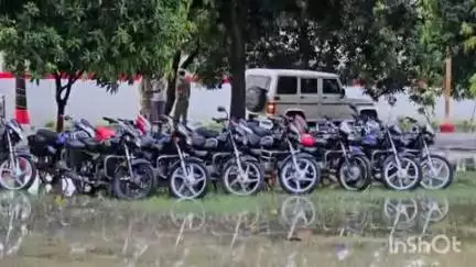 जलालपुर: चौरासी मुस्कुराई किमी 83 गोरखपुर लिंक एक्सप्रेस-वे के अंडरपास से अंतर्जनपदीय बाइक चोर गिरोह के 4 सदस्य गिरफ्तार