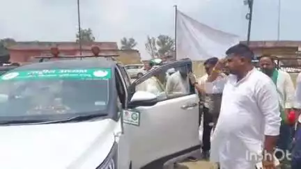 हाथरस: अलीगढ़ रोड मंडी समिति में भारतीय किसान यूनियन भानु के कार्यकर्ताओं ने किसानों की समस्याओं को लेकर की महापंचायत