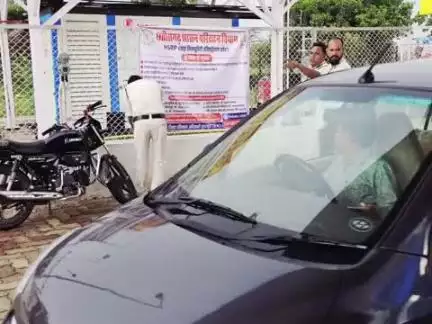 सूरजपुर: जिले में मोटर वाहनों पर हाई सिक्योरिटी रजिस्ट्रेशन प्लेट लगाना अनिवार्य