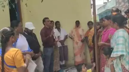 రాయదుర్గం: మలేరియా, డెంగ్యూ రాకుండా ముందస్తు జాగ్రత్తలు తీసుకోవాలి పట్టణంలో అవగాహన కార్యక్రమాలు చేపట్టిన వైద్యాధికారులు