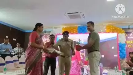 চণ্ডীতলা ২: হুগলি গ্রামীন পুলিশের উদ্যোগে স্মার্ট মাইন্ড অফ হুগলি এক ইন্টার স্কুল ডিস্ট্রিক্ট লেভেল কুইজ কম্পিটিশন অনুষ্ঠিত হলো