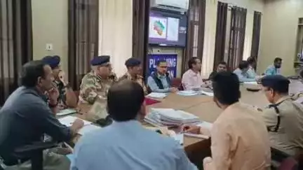 चम्पावत: बाढ़ एवं जल भराव की स्थिति से निपटने के लिए मॉक ड्रिल से पूर्व सभी विभागों को सतर्क रहने के निर्देश