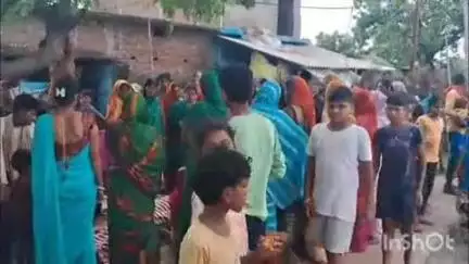 मेहरमा: क़ुसातरी ग्राम में सांप काटने से 40 वर्षीय महिला की मौत, गांव में पसरा मातम