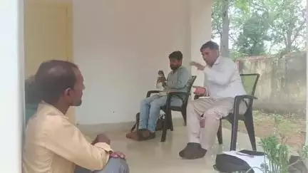 धुरकी: धुरकी में राधास्वामी आर्गेनाइजेशन के तत्वावधान में हुई बैठक