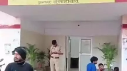 फूलपुुर: फूलपुर थाना क्षेत्र में पारिवारिक कलह के चलते युवक ने खाया जहर, इलाज के दौरान हुई मौत