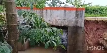 ಬೇಲೂರು: ಹಿರಿಗರ್ಜೆ ಸೇತುವೆ ಅವೈಜ್ಞಾನಿಕ ಕಾಮಗಾರಿ: ಹಂತ, ಹಂತವಾಗಿ ಕುಸಿಯುತ್ತಿರುವ ರಸ್ತೆ #loccalisue
