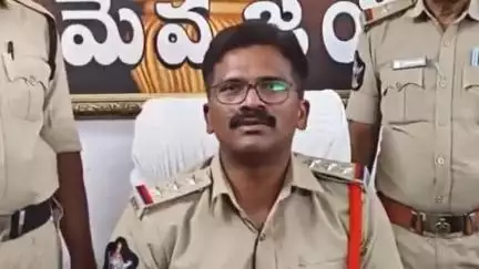పత్తికొండ: పత్తికొండ మండలంలో మొహరం పండుగకు పోలీసు అనుమతి తీసుకోవాలి పీర్ల చావిడిలో సీసీ కెమెరాలు ఏర్పాటు చేయాలి సీఐ జయన్న