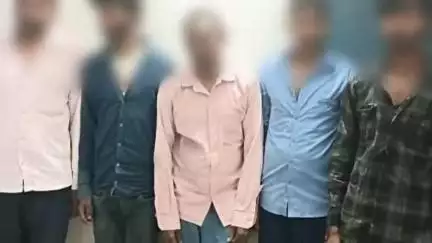 डेहरी: ज़िले के विभिन्न थाना क्षेत्रों से पुलिस ने अलग-अलग मामलों में 51 लोगों को किया गिरफ्तार