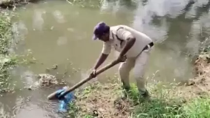 చిత్రాడ గ్రామంలో పంట కాలువలో గుర్తుతెలియని హిజ్రా మృతదేహం లభ్యం, దర్యాప్తు చేపట్టిన పోలీసులు